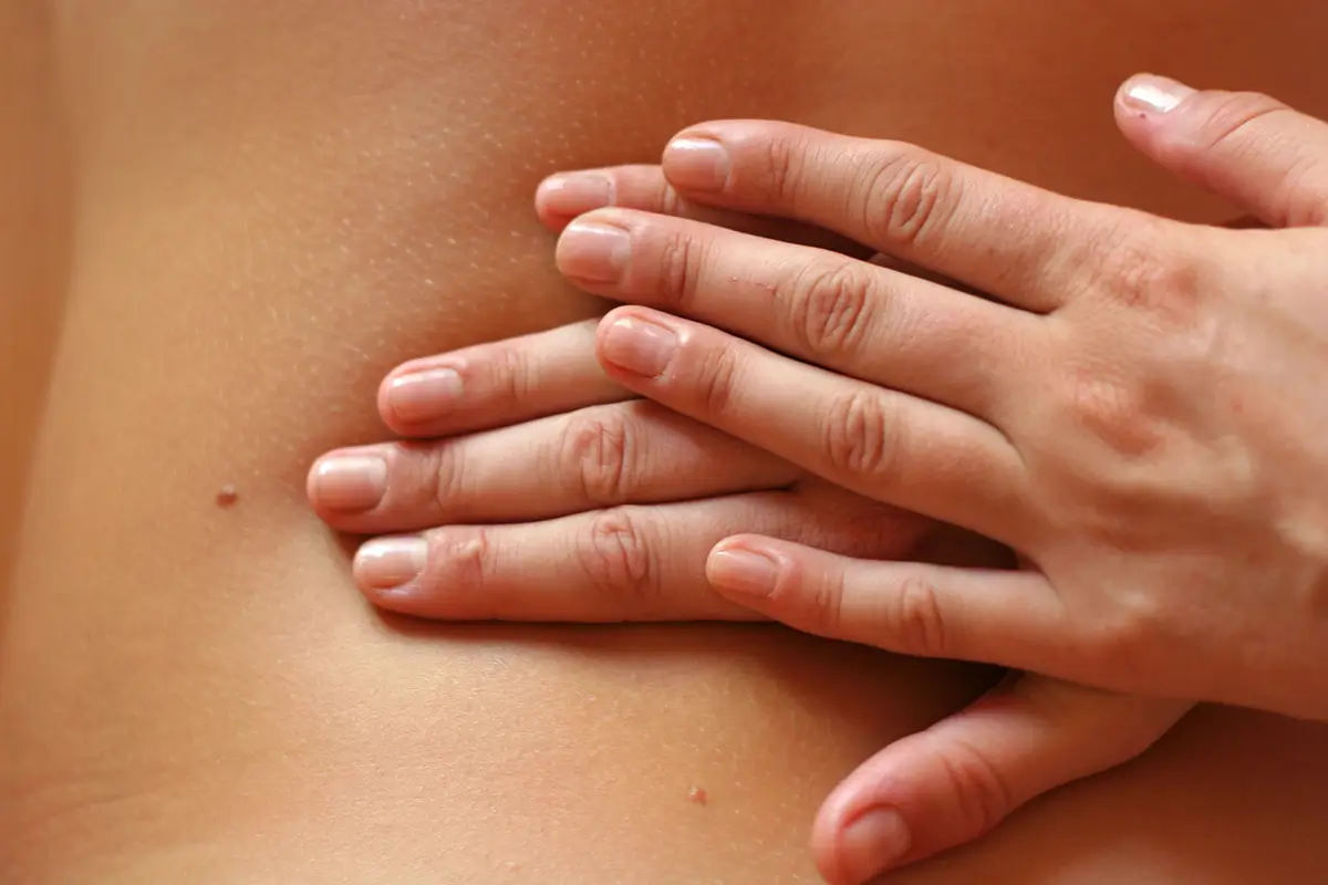 MyoVeda lymphanregende Massage ohne Öl